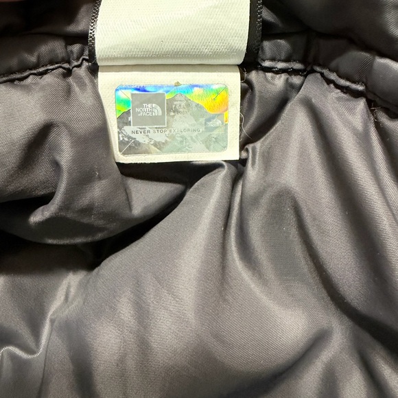 The North Face ThermoBall Jacket Black Boys XL Fits Women’s XS/S Lightweight - Picture 7 of 7